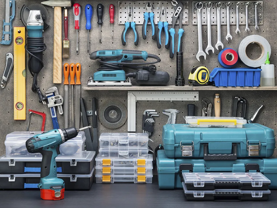 Tools & Hardware